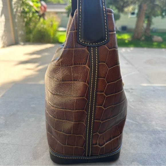 Dooney & Bourke Sac Bag Cognac Croc Embossed Leather Logo Lock Purse Pouch & Key - Picture 6 of 16